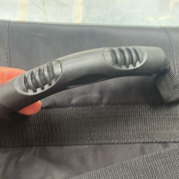 Club Wyndham Black Padded Laptop Messenger Shoulder Black Bag Travel Tote New - Picture 9 of 10